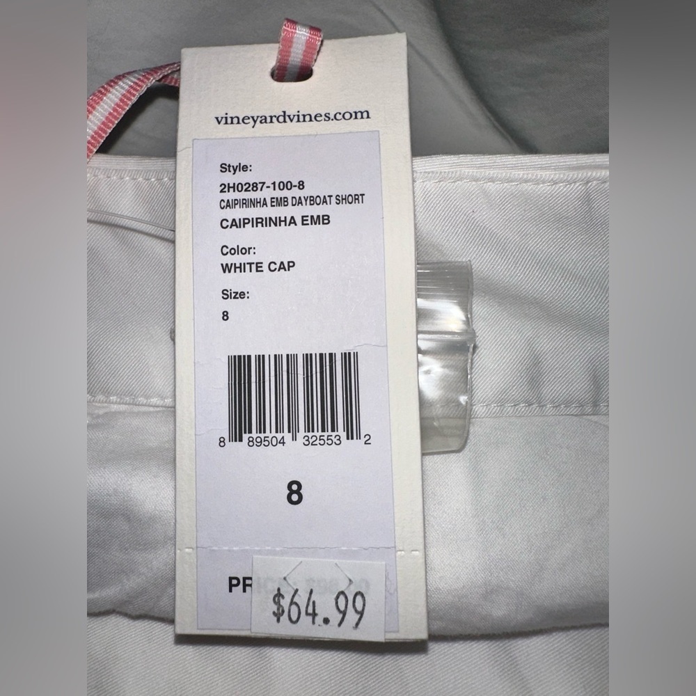 *NWT* Vineyard Vines White Shorts with Green Margarita Embroidery Sz. 8 - Picture 4 of 4